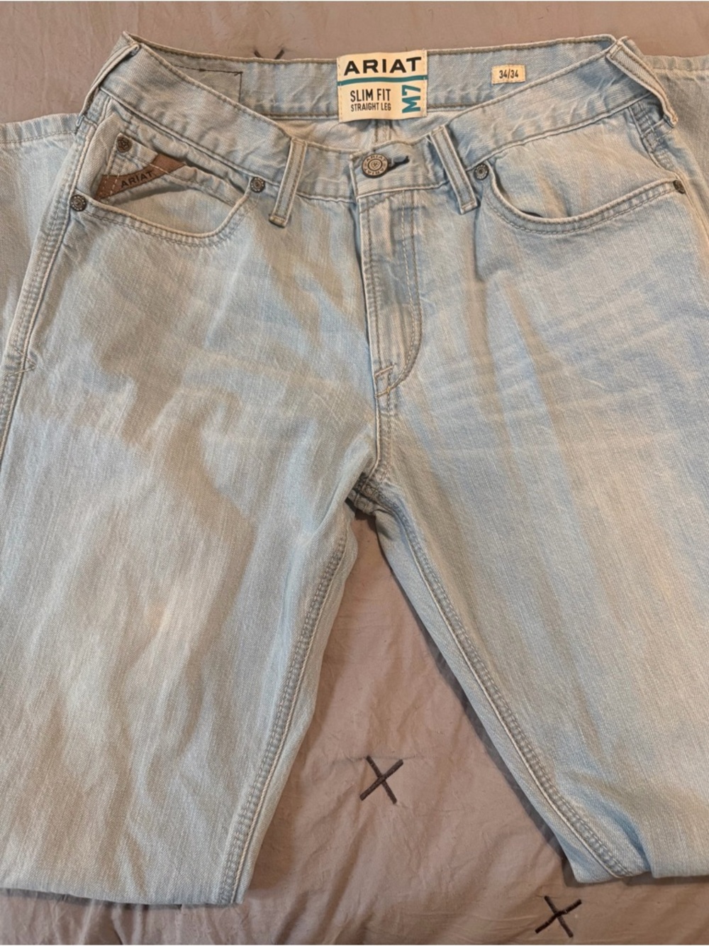Ariat Men's Slim Straight Jeans in Light Blue